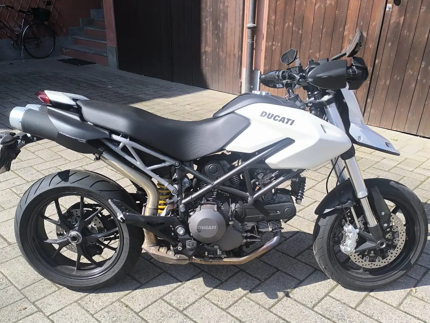 Ducati Hypermotard 796 Blanco - 2