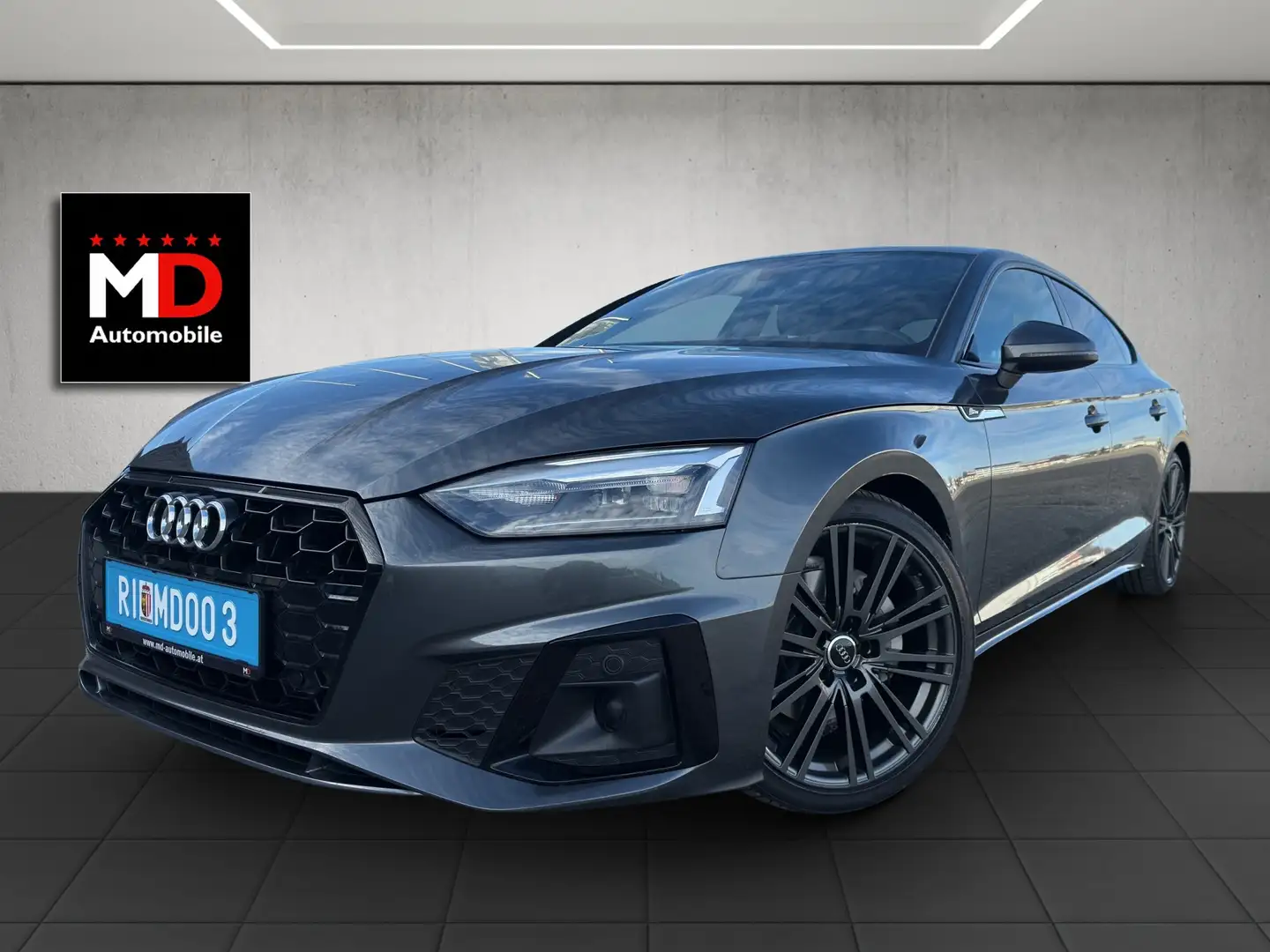 Audi A5 40 TDI S line Grau - 1
