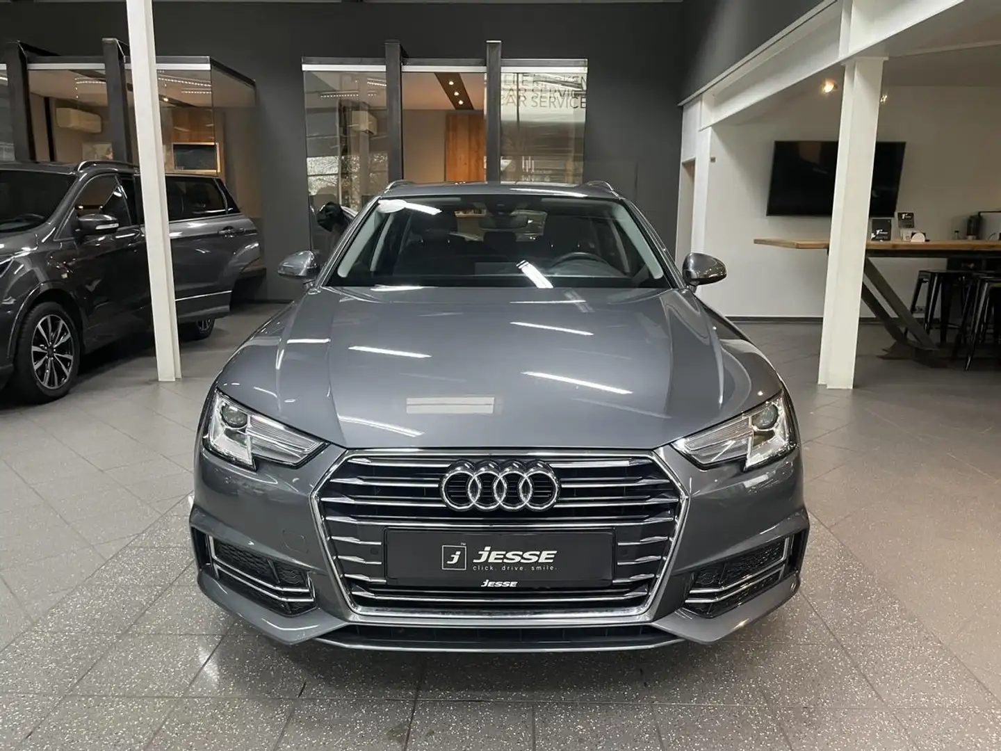 Audi A4 35 TFSI Avant design Bi-Xenon Temp. PDC AHK Gris - 2