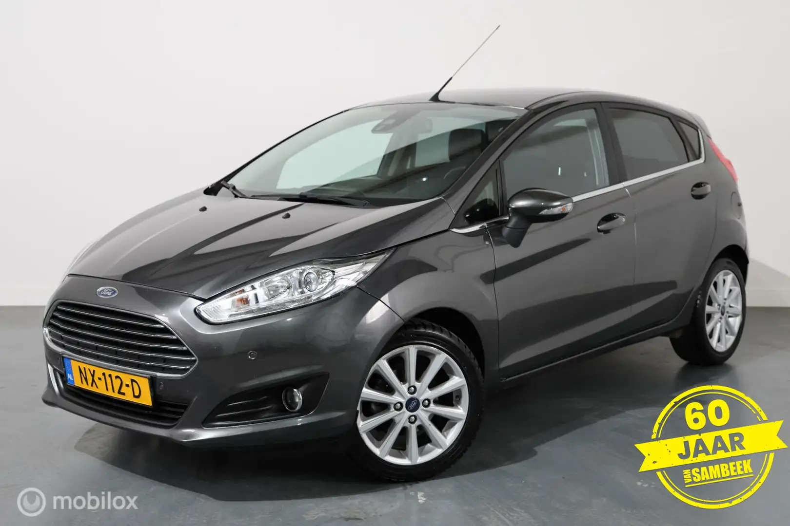 Ford Fiesta 1.0 EcoBoost Titanium - AUTOMAAT-NAVI-AIRCO Grijs - 2