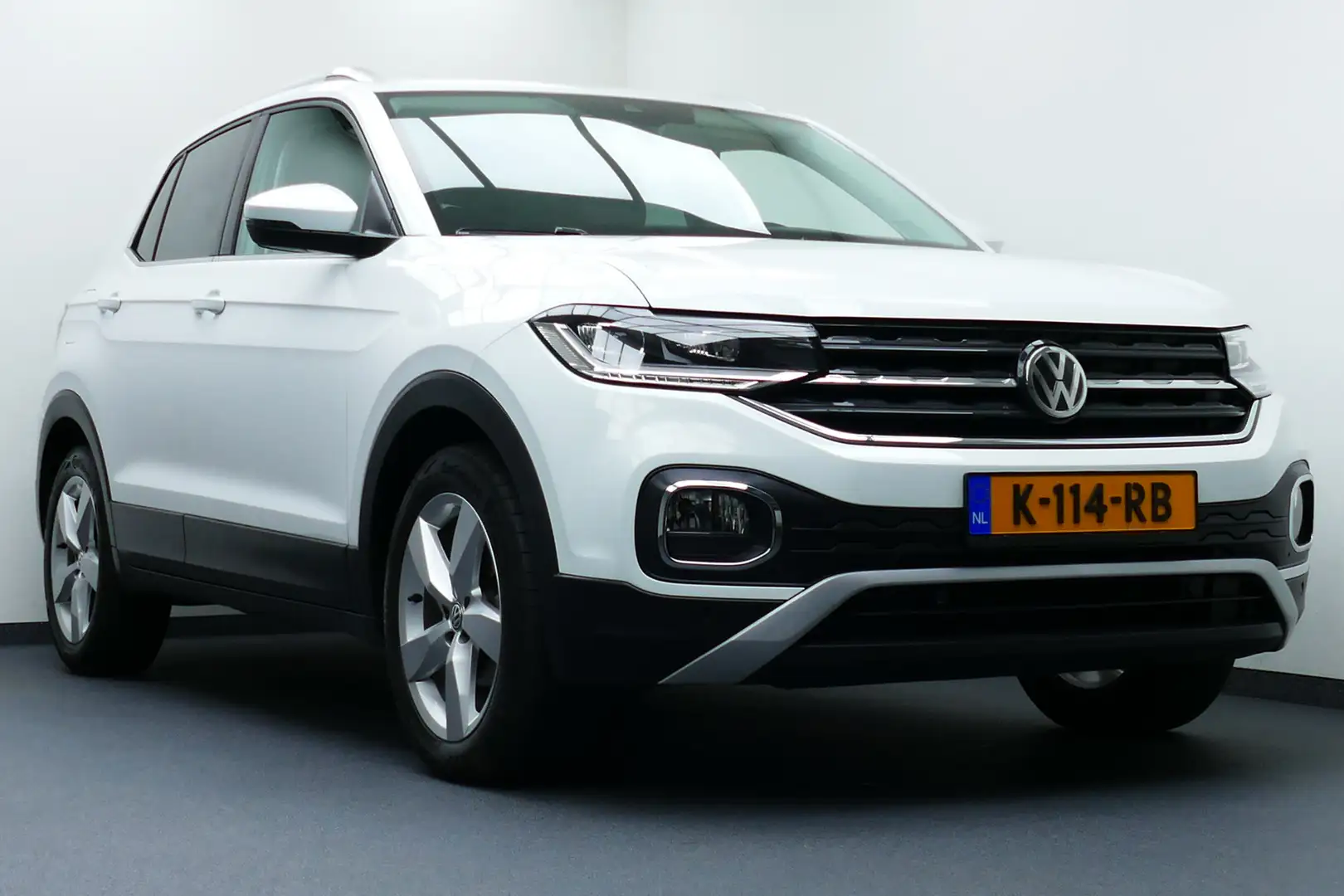 Volkswagen T-Cross 1.5 150pk TSI Style. Virt Cockpit, Navi, Camera, C Wit - 2