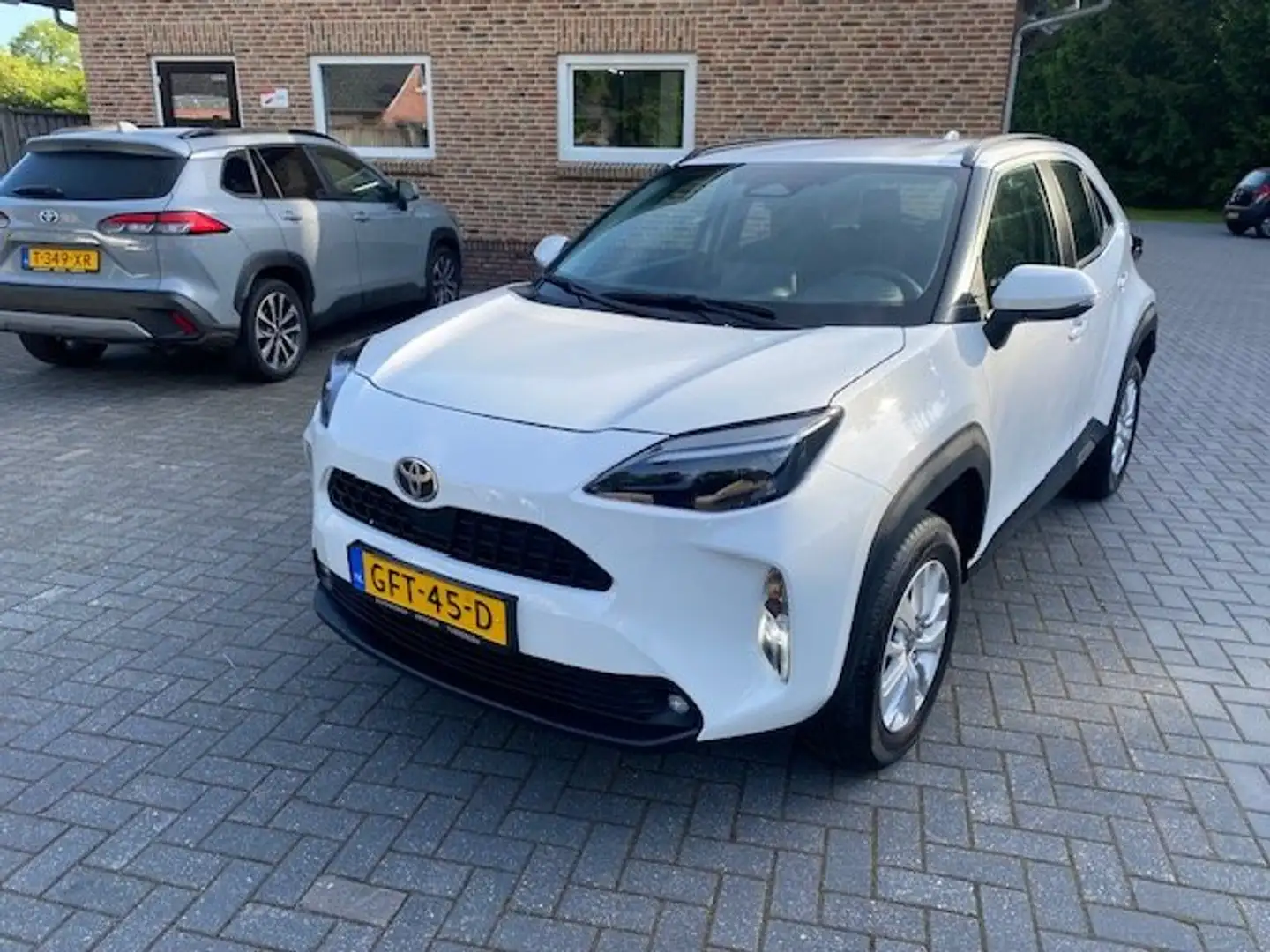 toyota yaris cross