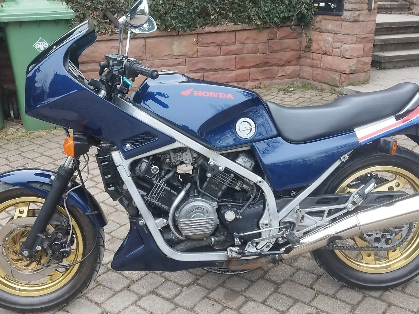 Honda VF 750 Albastru - 1