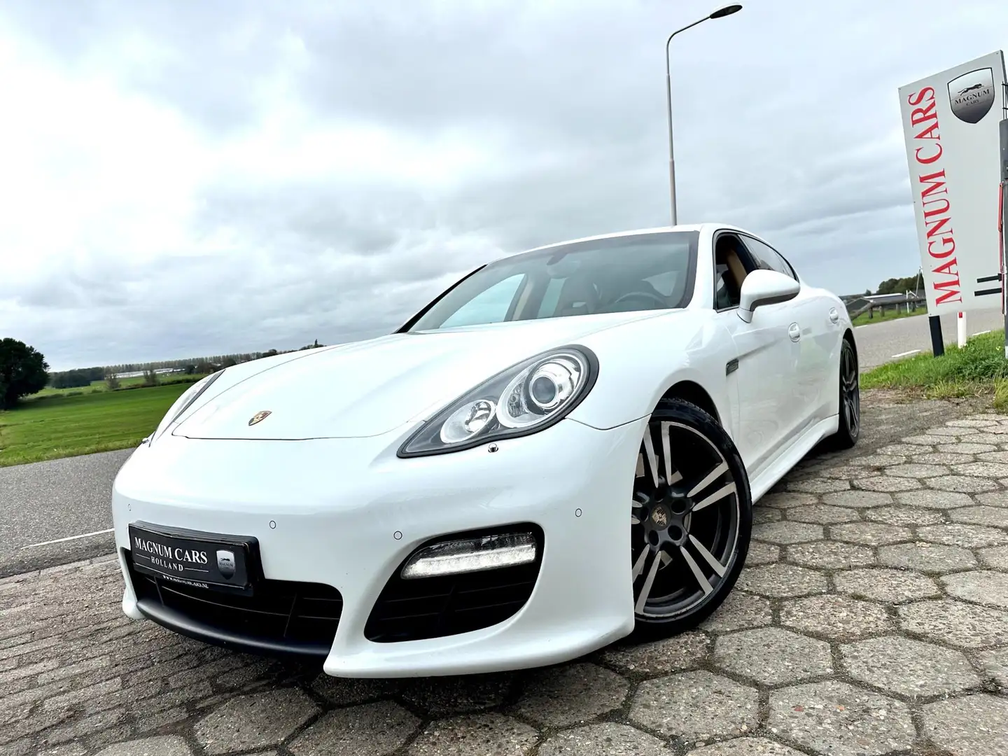 Porsche Panamera Platinum 5drs Automaat, Panorama/Opendak, Xenon ve Wit - 1