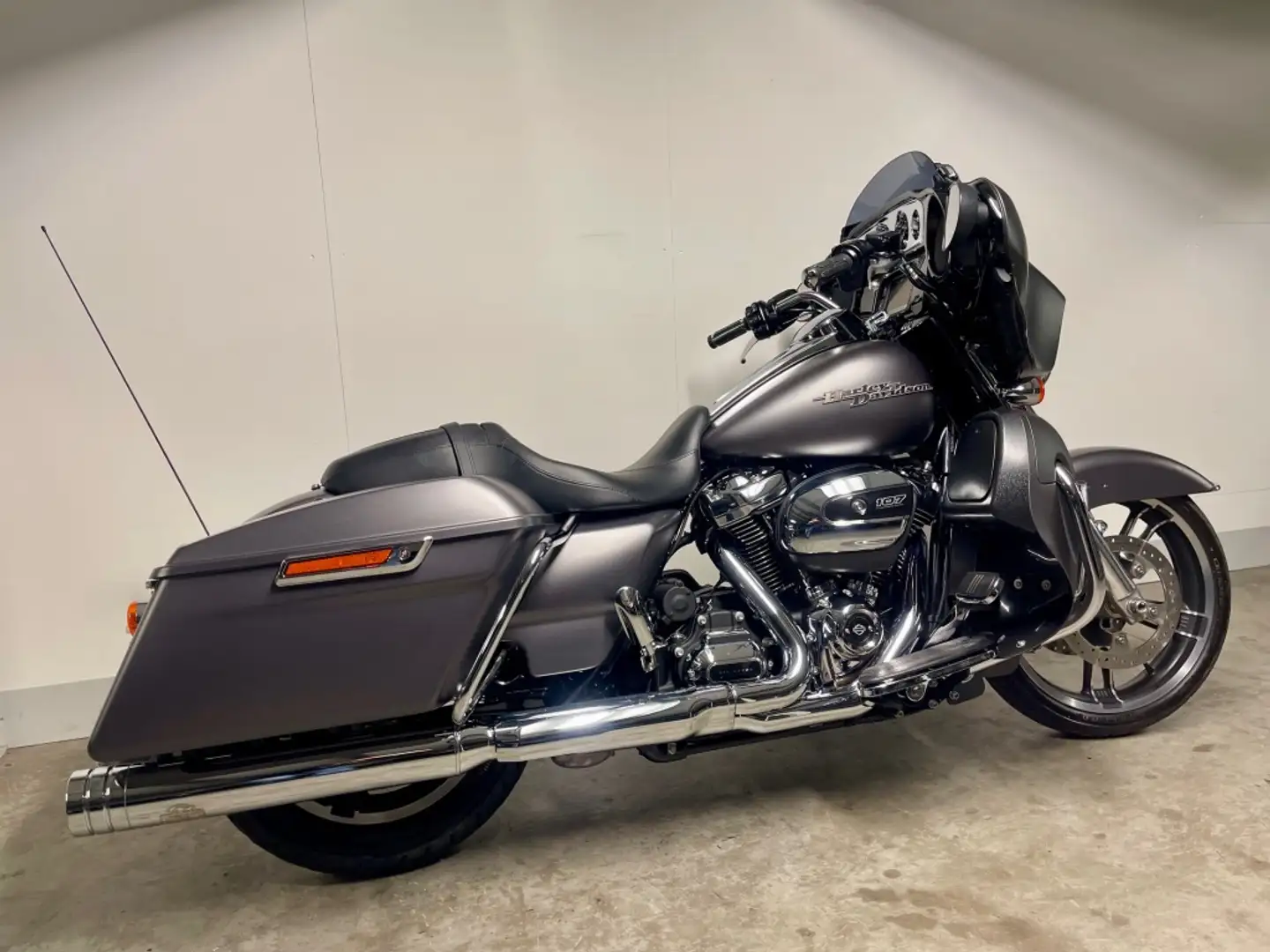 Harley-Davidson Street Glide TOURING FLHXS SPECIAL MET ELECTRONISCH REGELBARE U - 1
