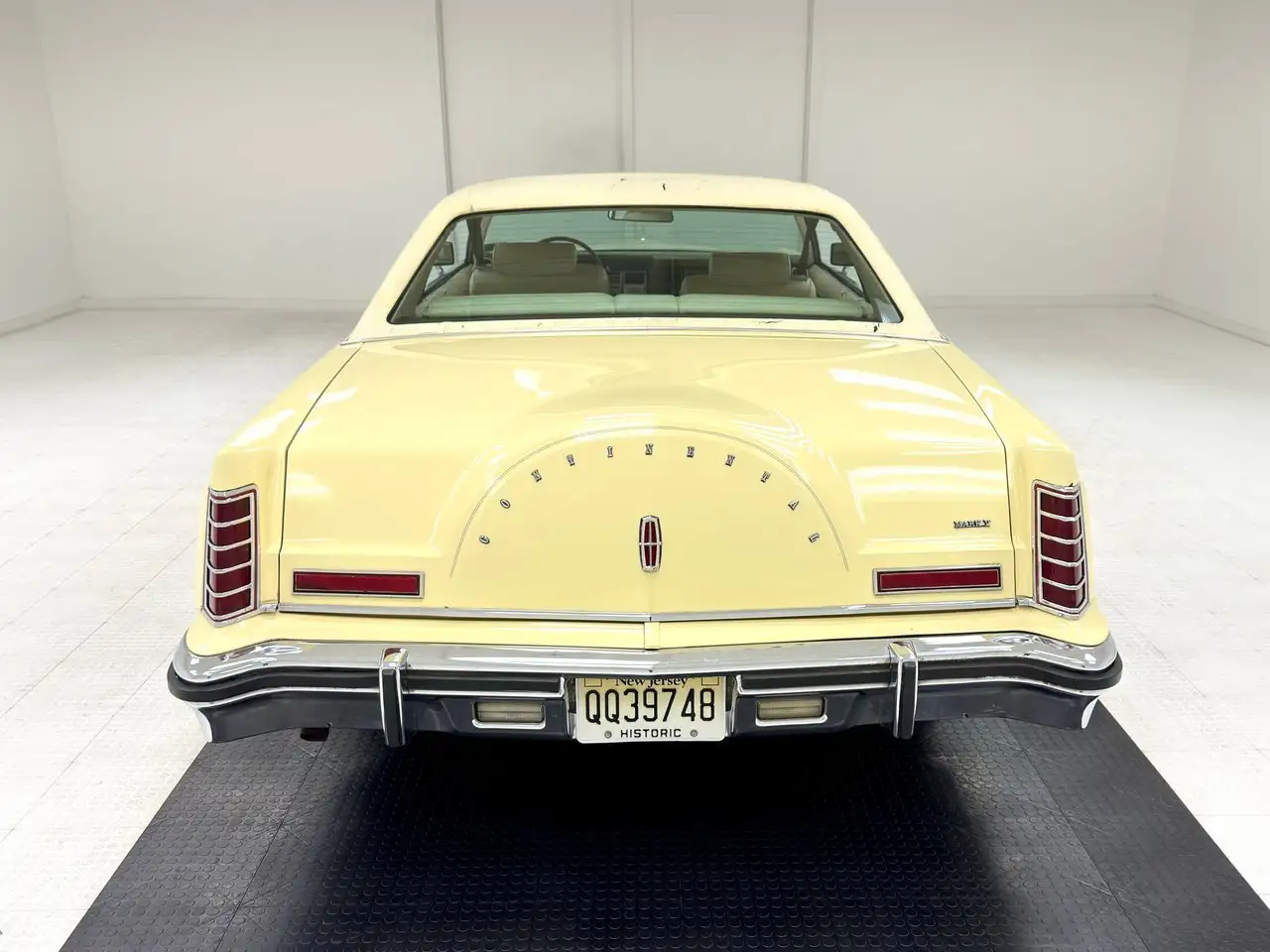 Lincoln Continental Mark V, foto 4