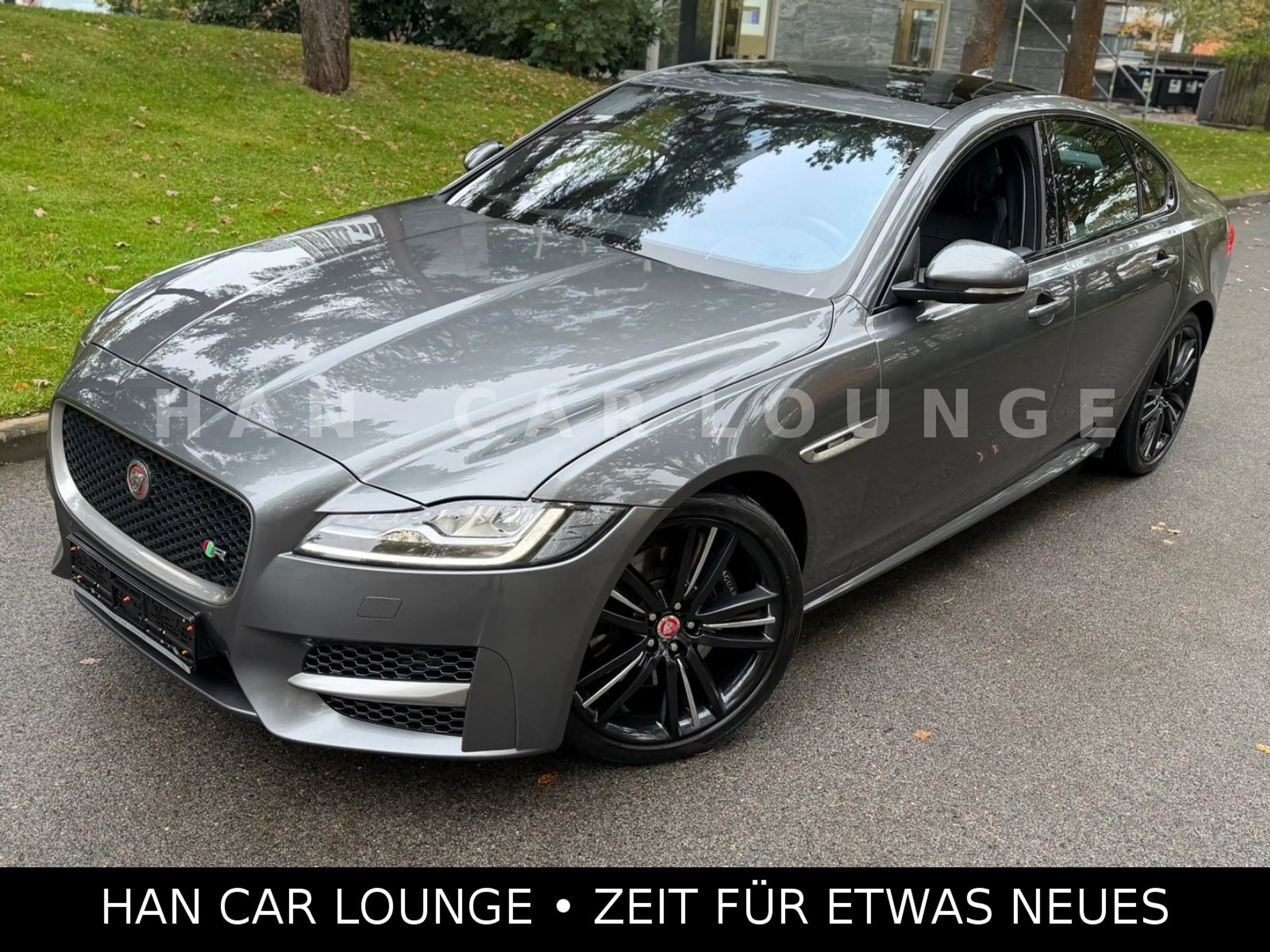 Jaguar XF 30d 300PS R-SPORT*S-DACH*HEADUP*KAMERA*MERIDI — photo 3