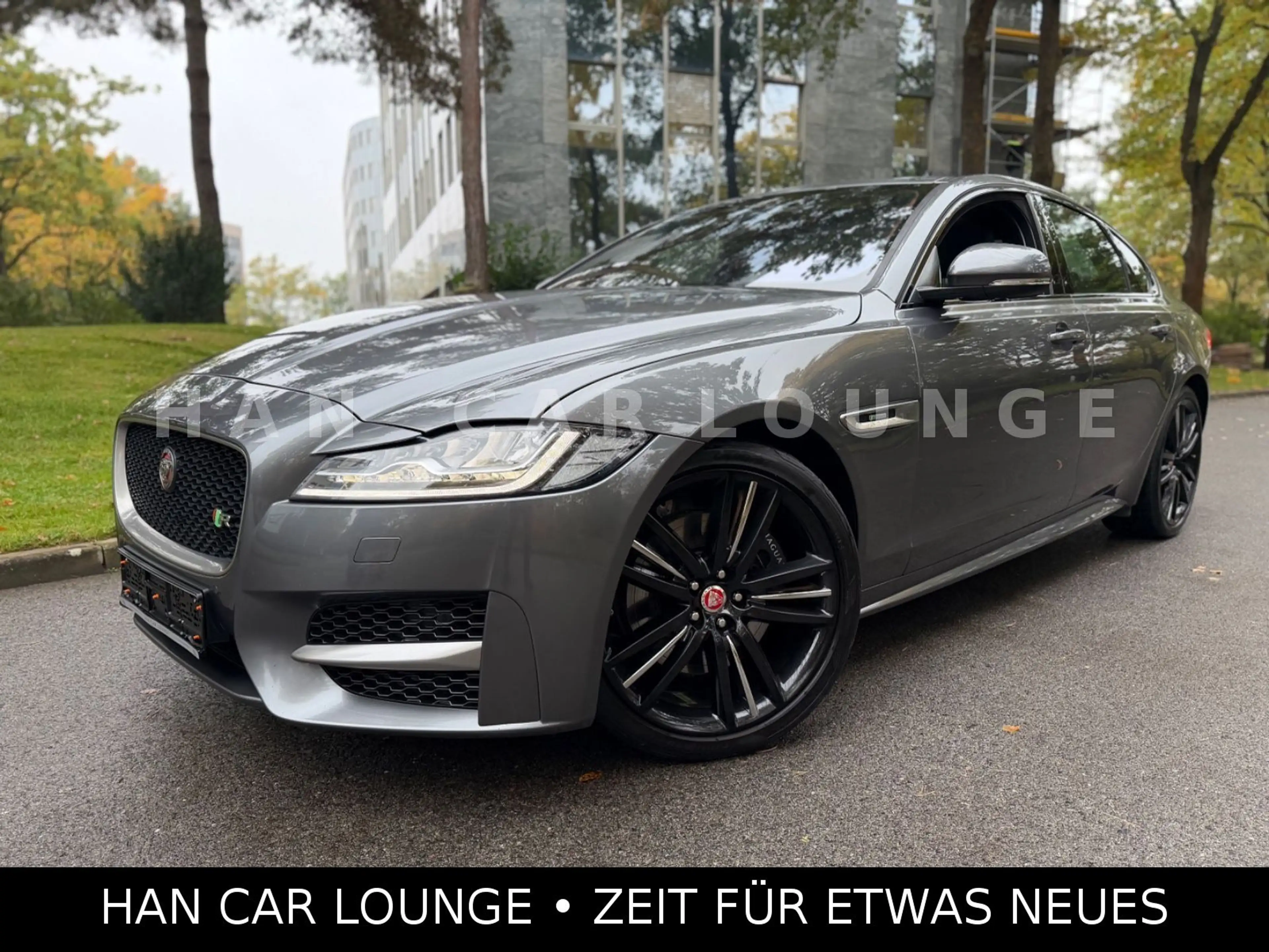 Jaguar XF 30d 300PS R-SPORT*S-DACH*HEADUP*KAMERA*MERIDI — photo 8