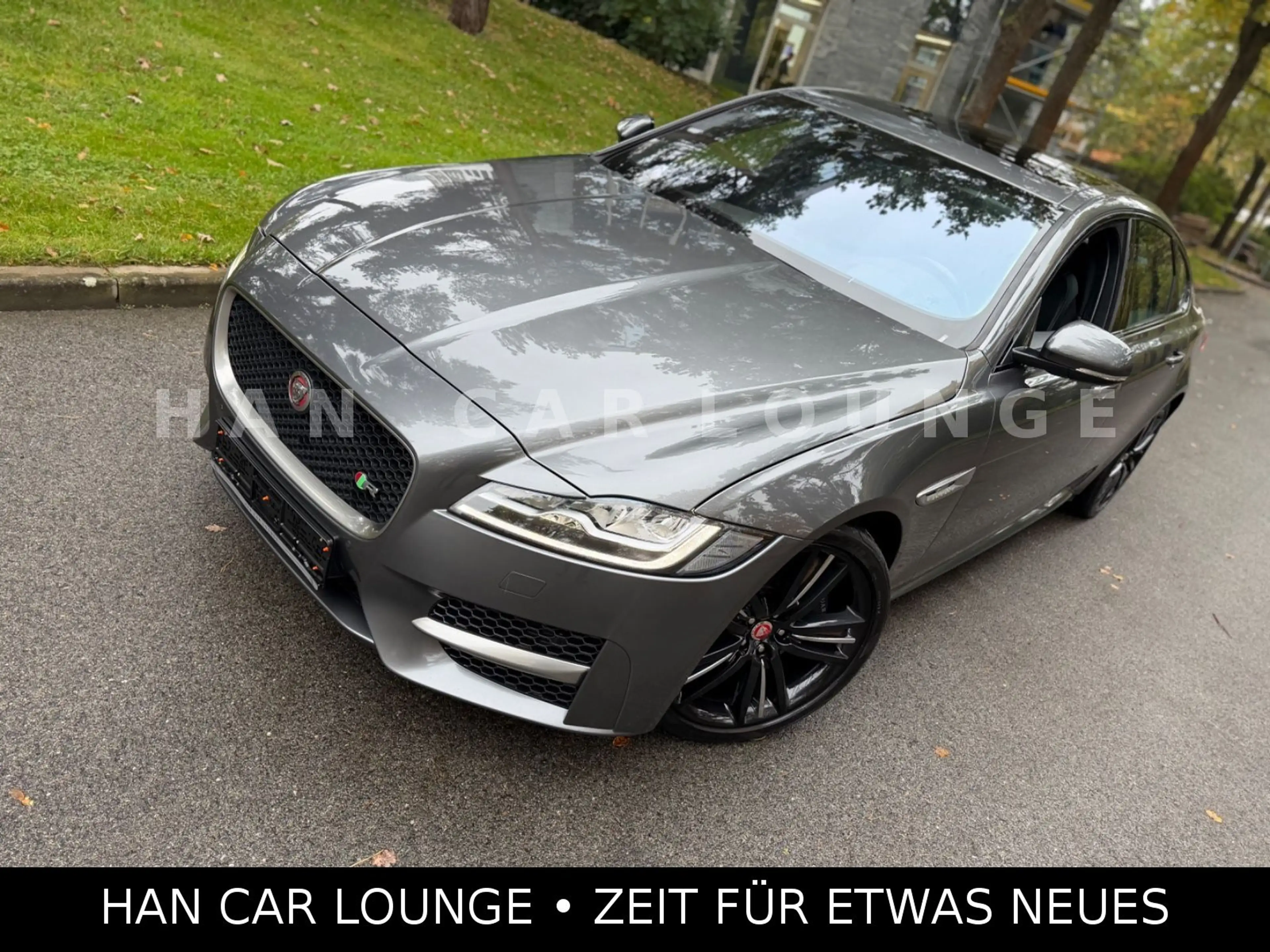 Jaguar XF 30d 300PS R-SPORT*S-DACH*HEADUP*KAMERA*MERIDI — photo 6