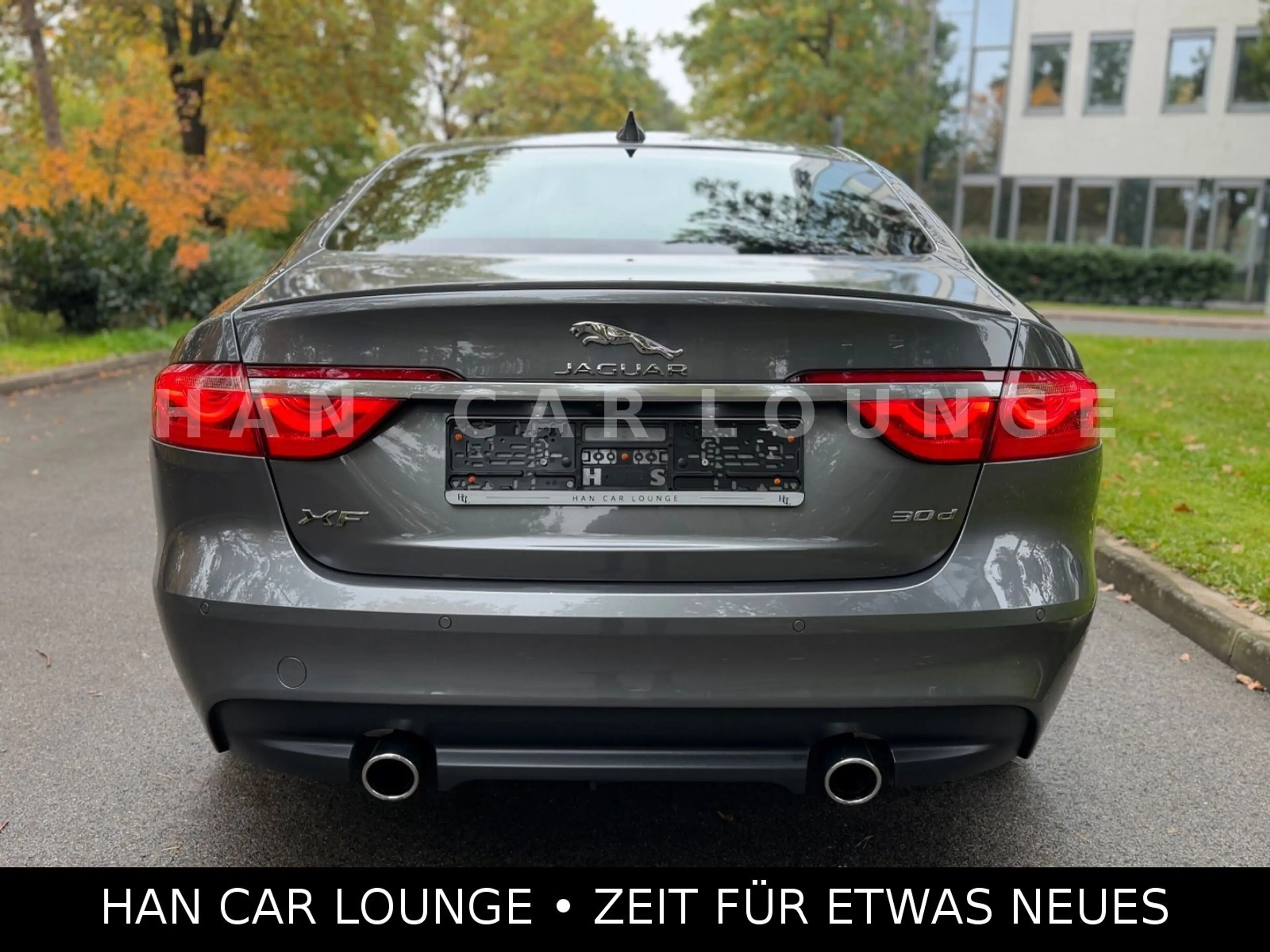 Jaguar XF 30d 300PS R-SPORT*S-DACH*HEADUP*KAMERA*MERIDI — photo 9