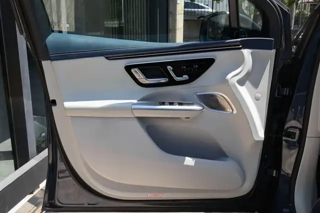 Mercedes-Benz Eqe view 15