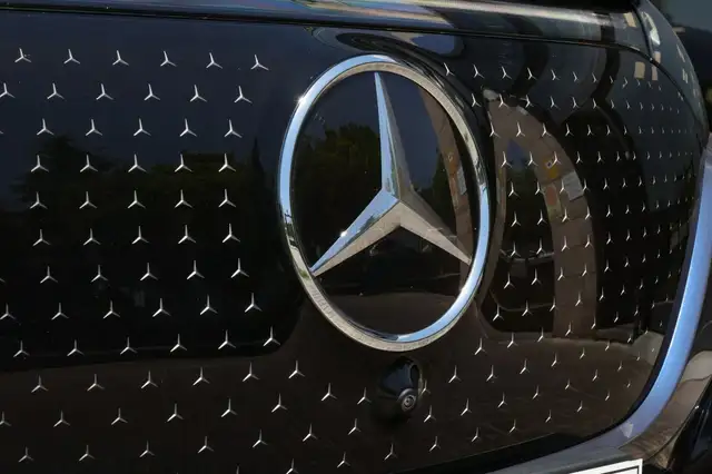Mercedes-Benz Eqe view 6
