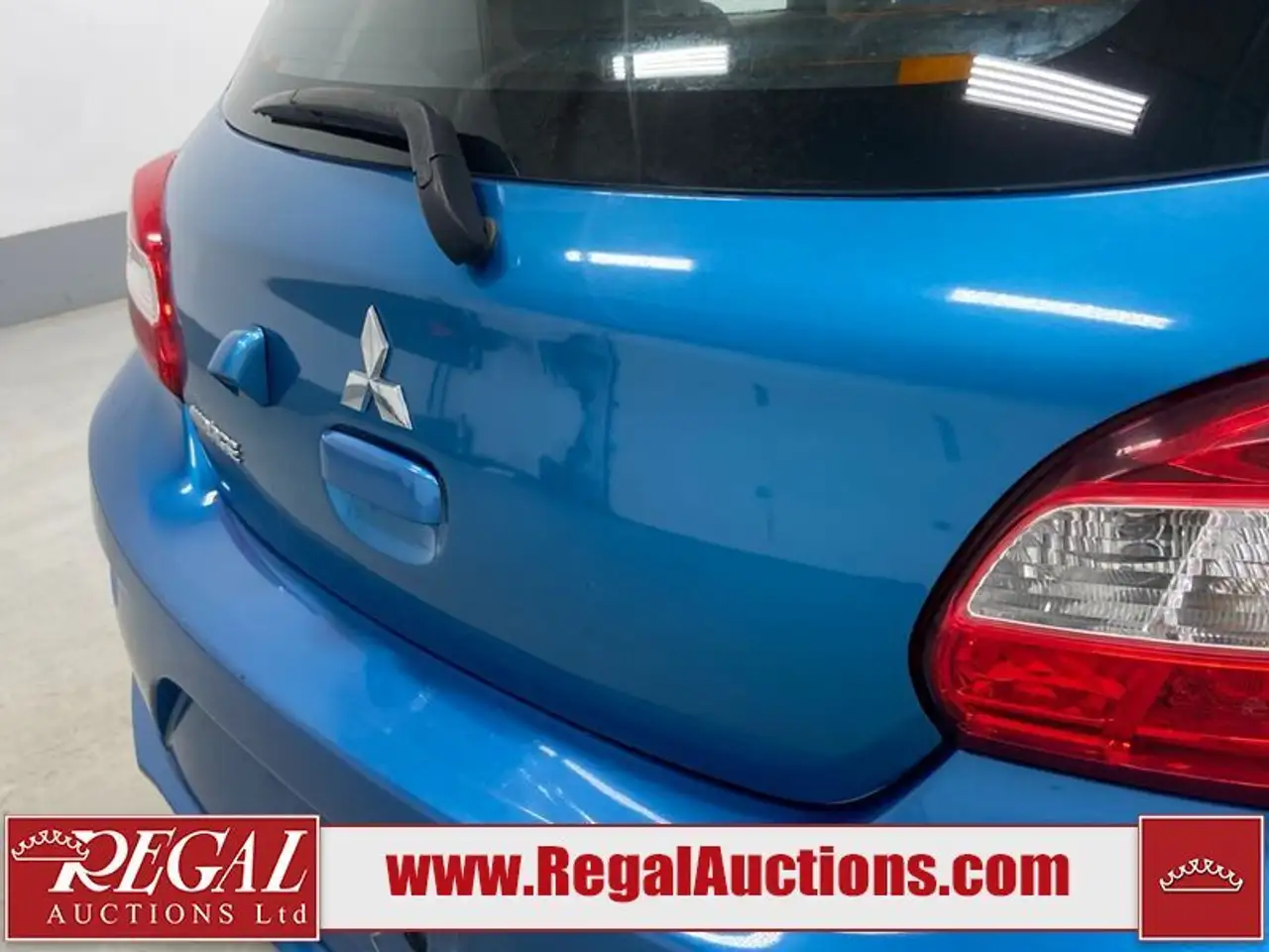 Mitsubishi Mirage снимка Mitsubishi Mirage