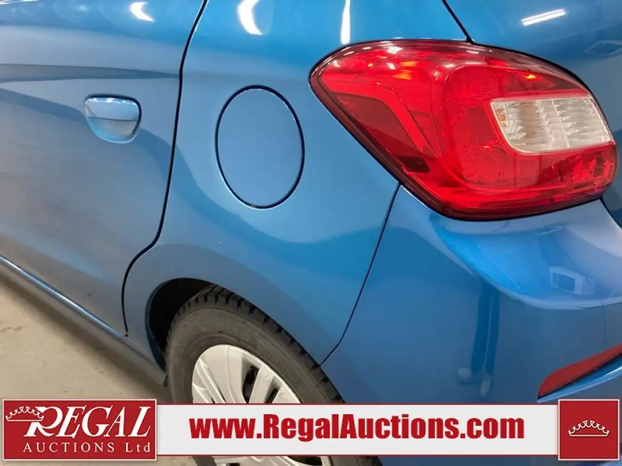 Mitsubishi Mirage снимка Mitsubishi Mirage