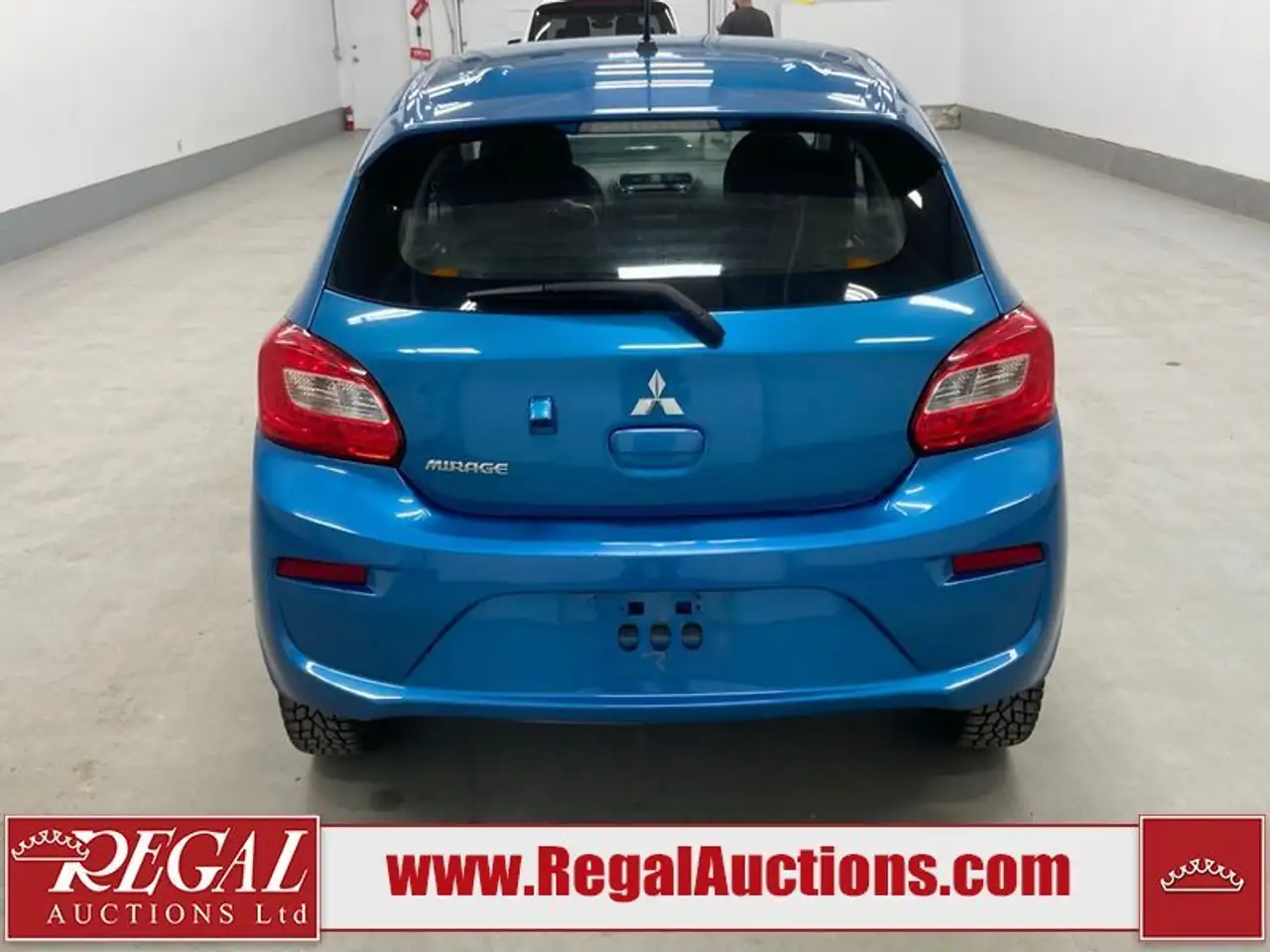 Mitsubishi Mirage снимка Mitsubishi Mirage