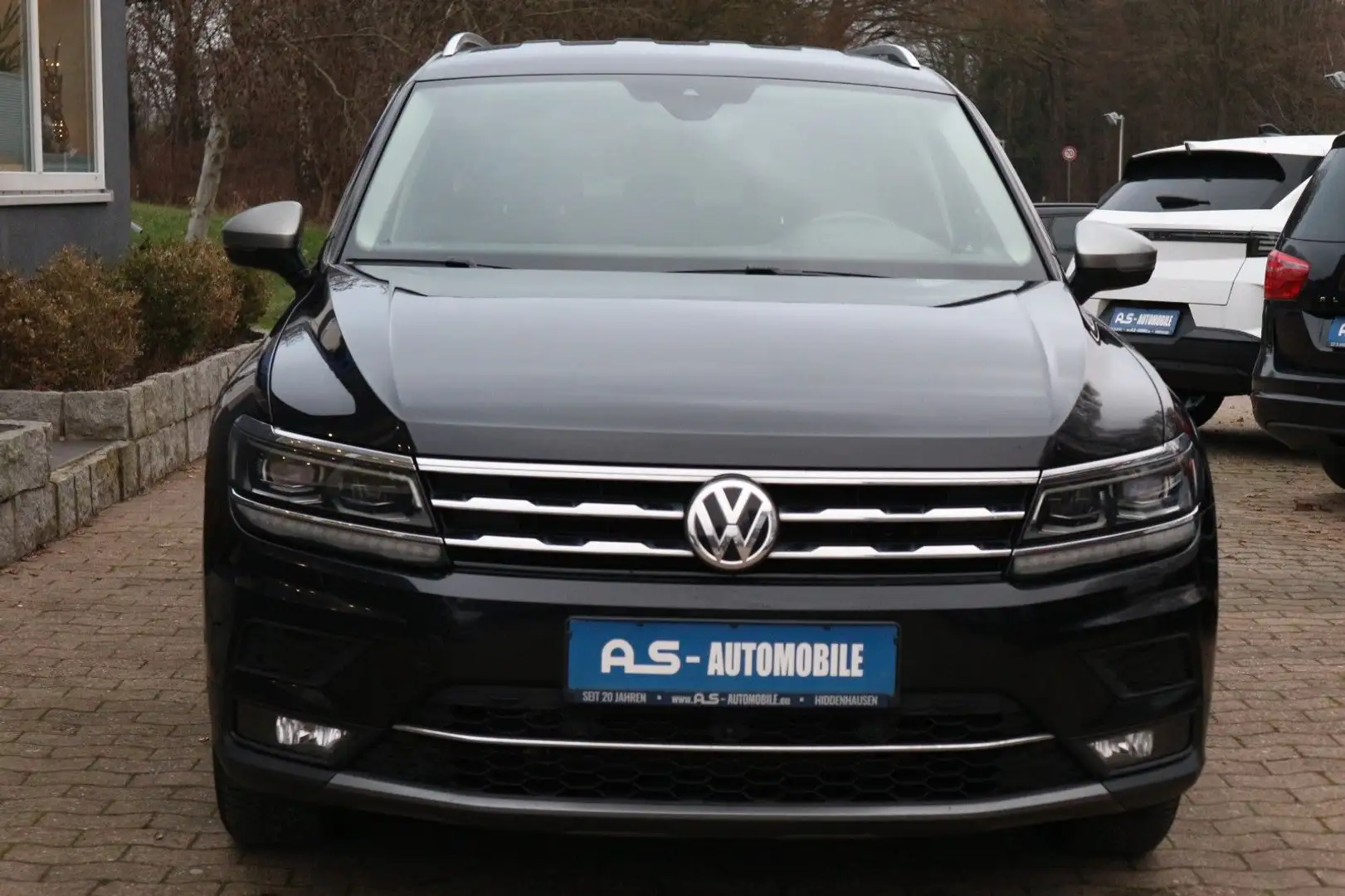 Volkswagen Tiguan Allspace Highline 4Motion *1.HD/DSG/AHK* Schwarz - 2
