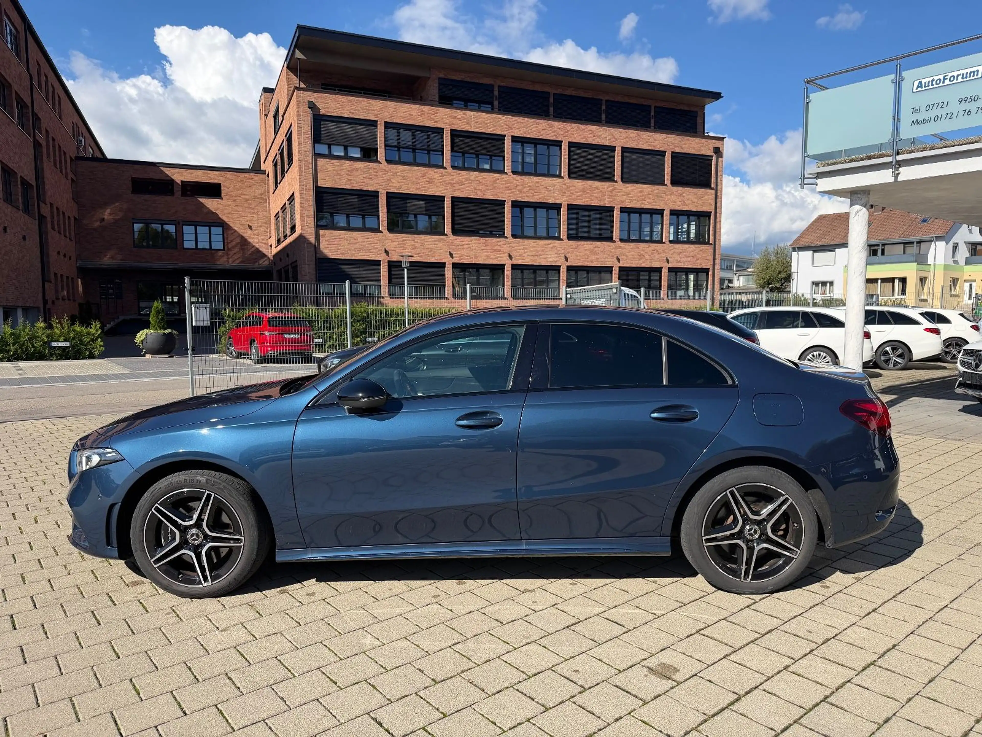 Mercedes-Benz A 250 e lim AMG*MBUX*Night*Ambi*Navi*360° — photo 5