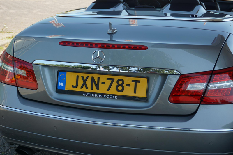 Mercedes-Benz E 200 Cabrio CGI Elegance — photo 31