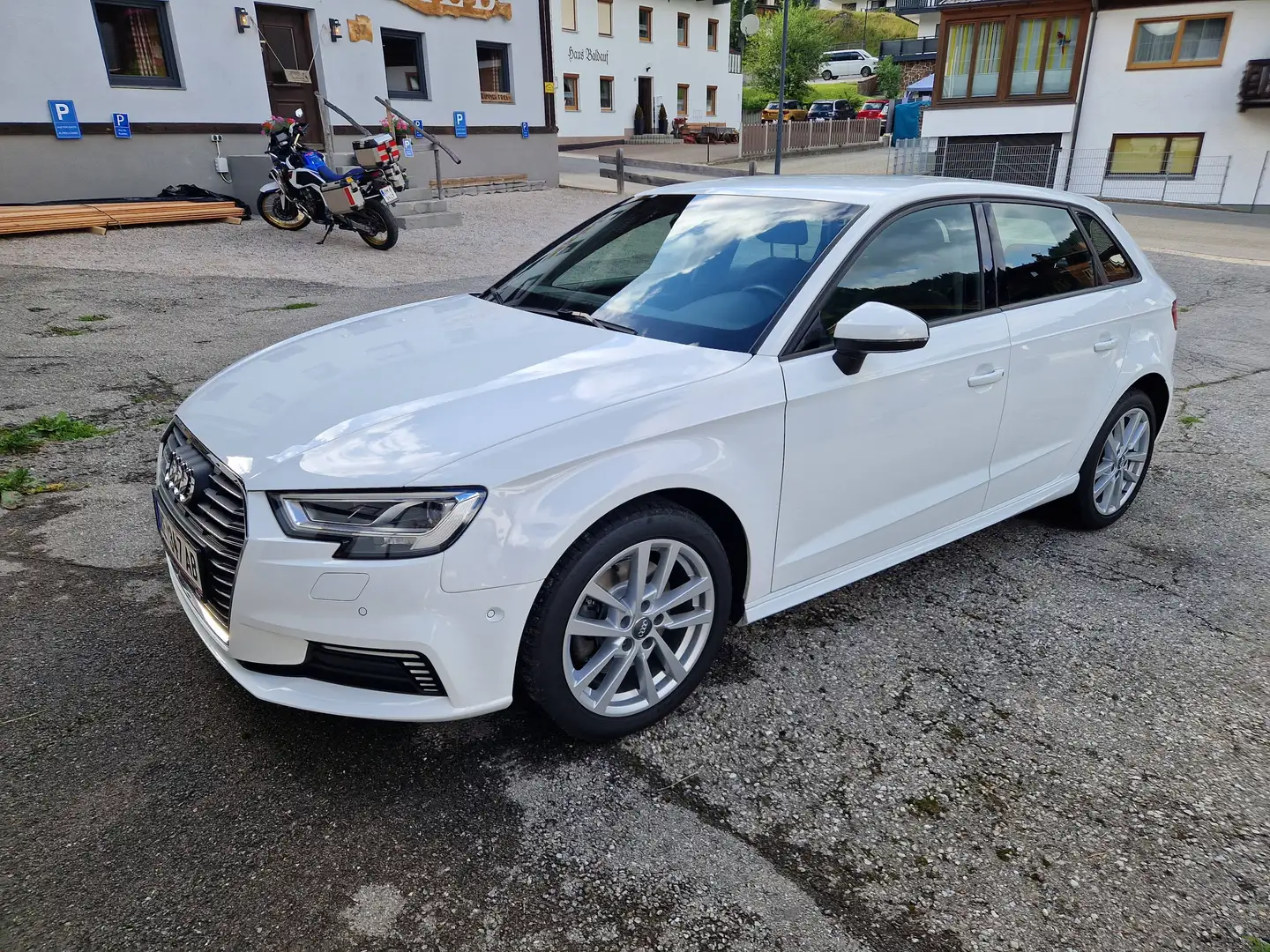 Audi A3 A3 SB PHEV 1,4 TFSI e-tron Weiß - 1