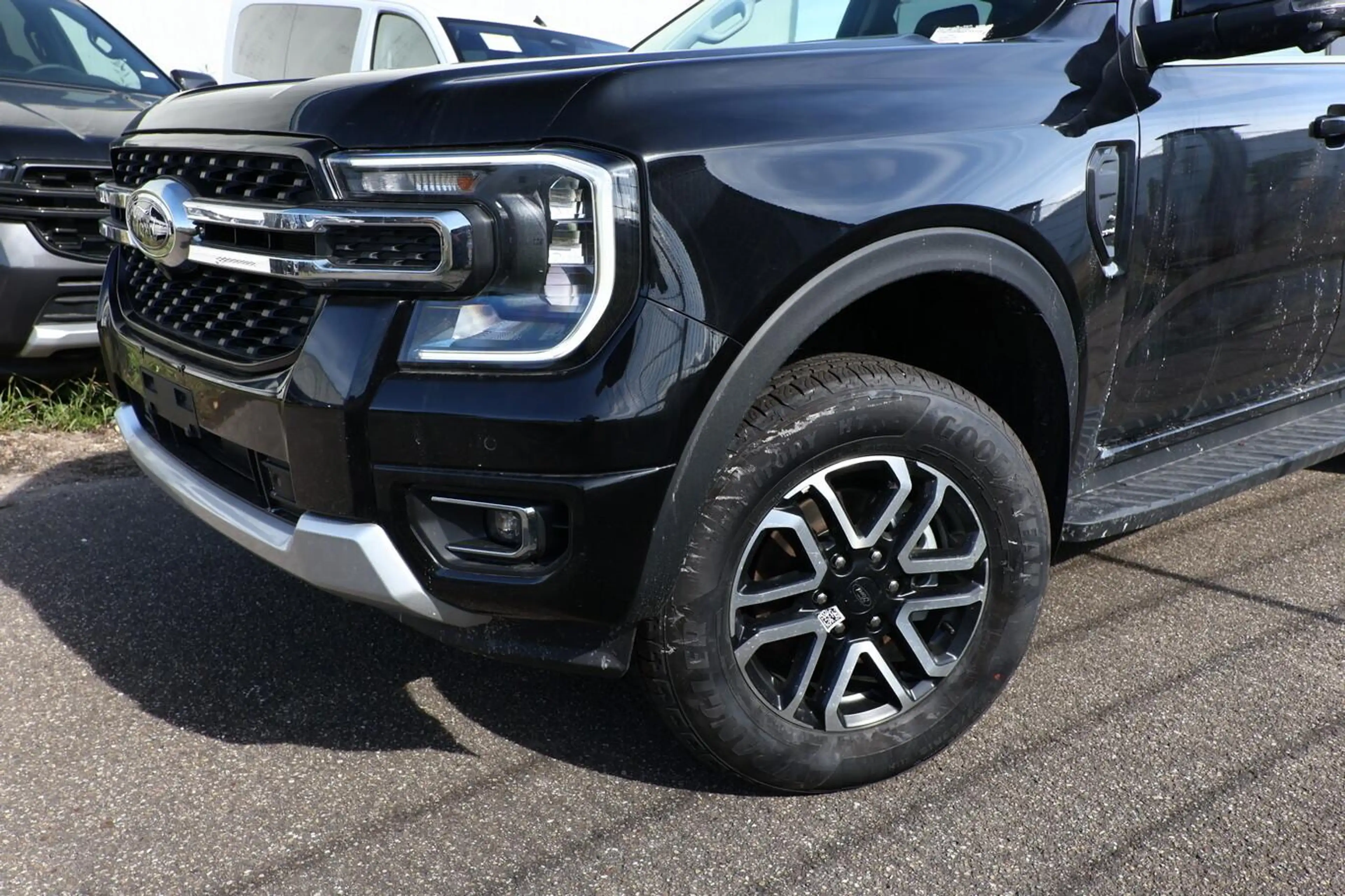 Ford Ranger Limited DoKa el.Rollo AHK ACC LED SHZ Nav 151 k... — photo 5
