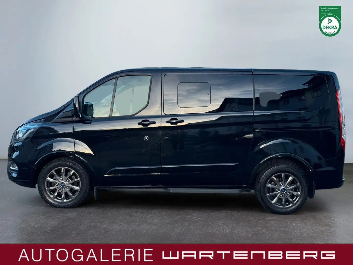 Ford Tourneo Custom 320 L1H1 Titanium X/AHK/8-Sitzer Noir - 2