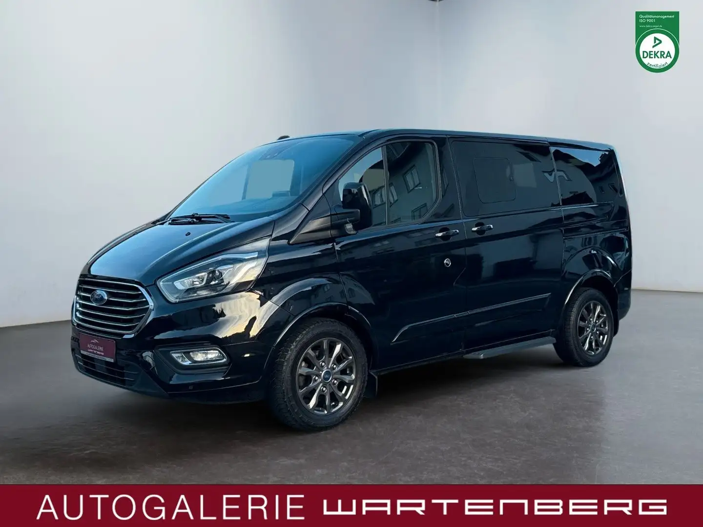 Ford Tourneo Custom 320 L1H1 Titanium X/AHK/8-Sitzer Noir - 1