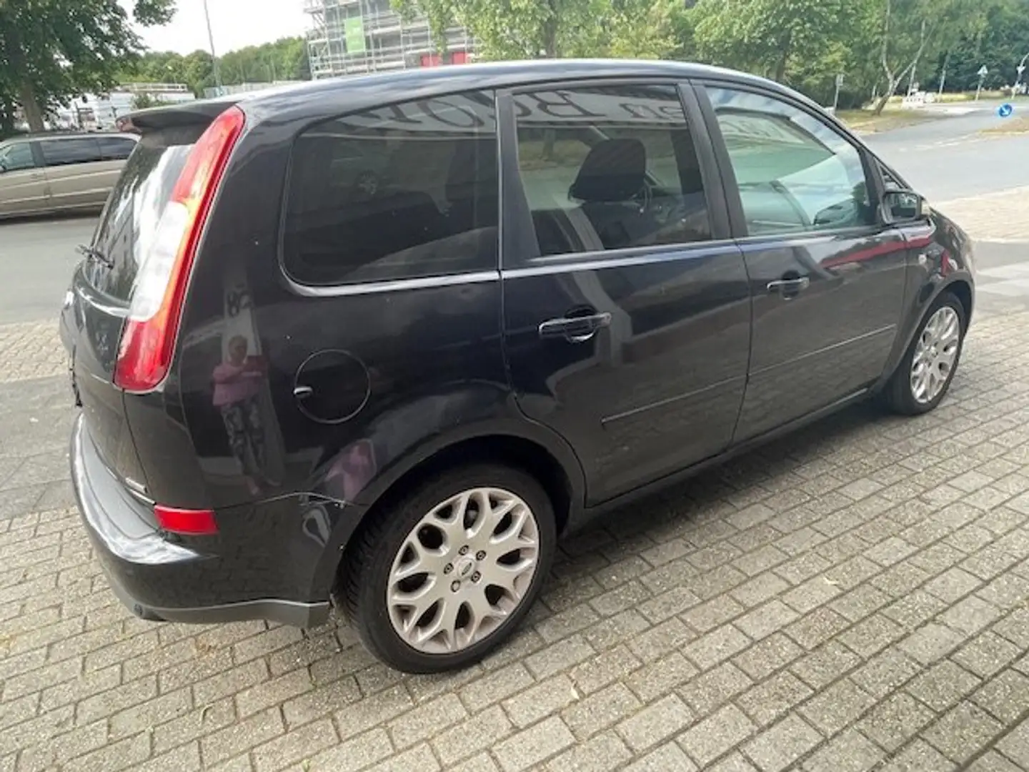 Ford Focus C-Max Ghia Negru - 1