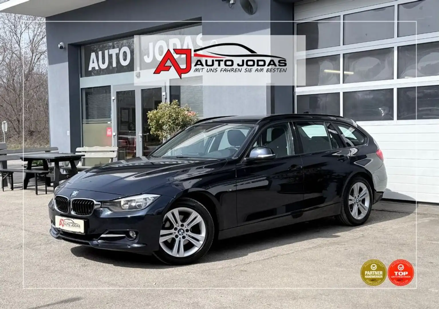 BMW 318 d Touring Sport **Sportlenkrad/Sportsitze** Blau - 1