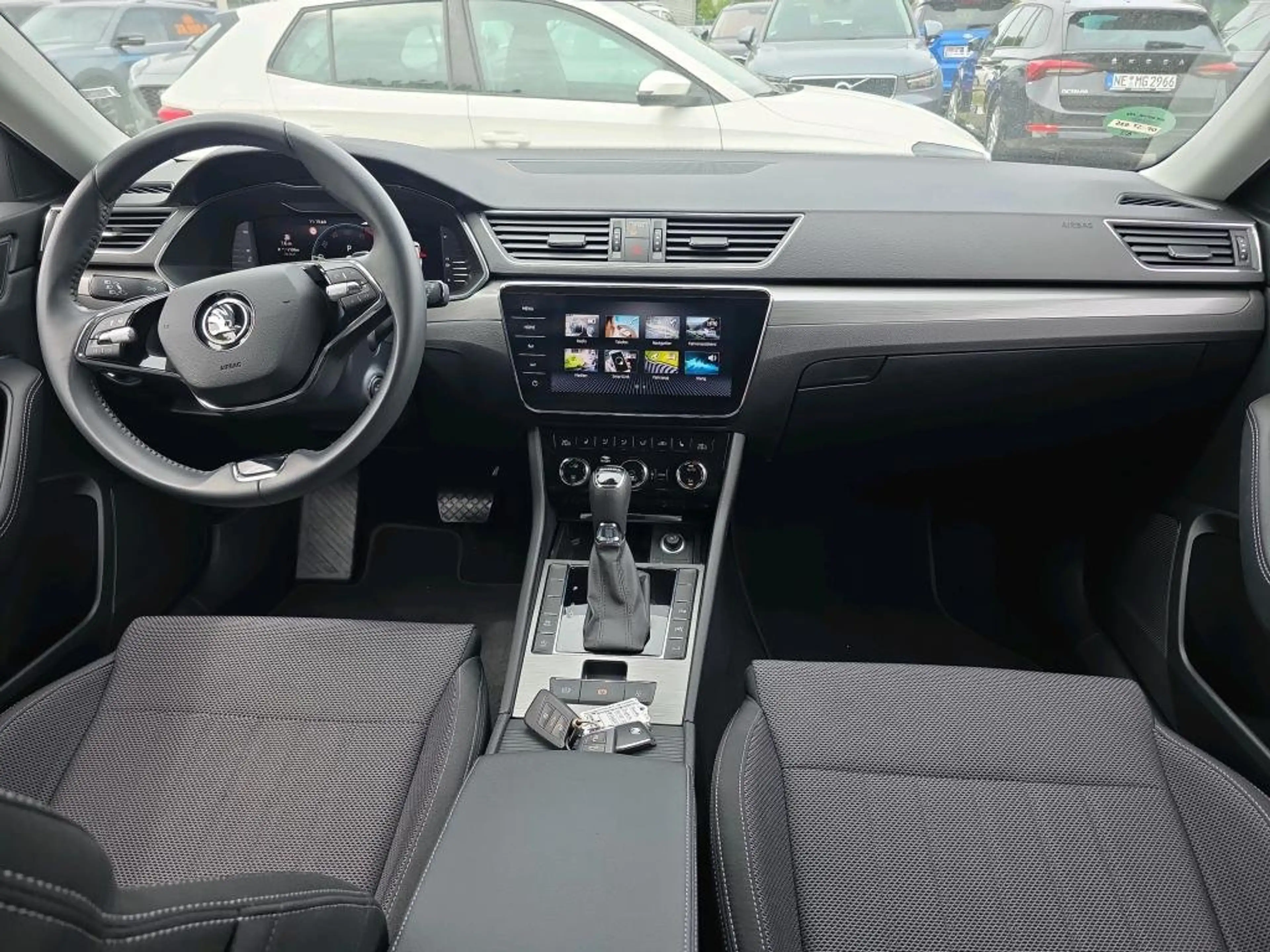 Skoda Superb Combi 2.0 TDI Style/AHK/ST-HZG/360°/ACC/ — photo 6