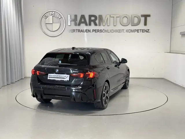 BMW M view 4