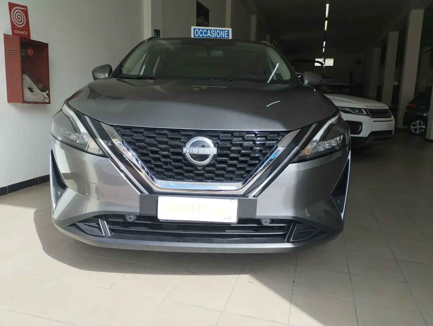 Nissan Qashqai 1.3 mhev N-Connecta 2wd 140cv Gris - 2