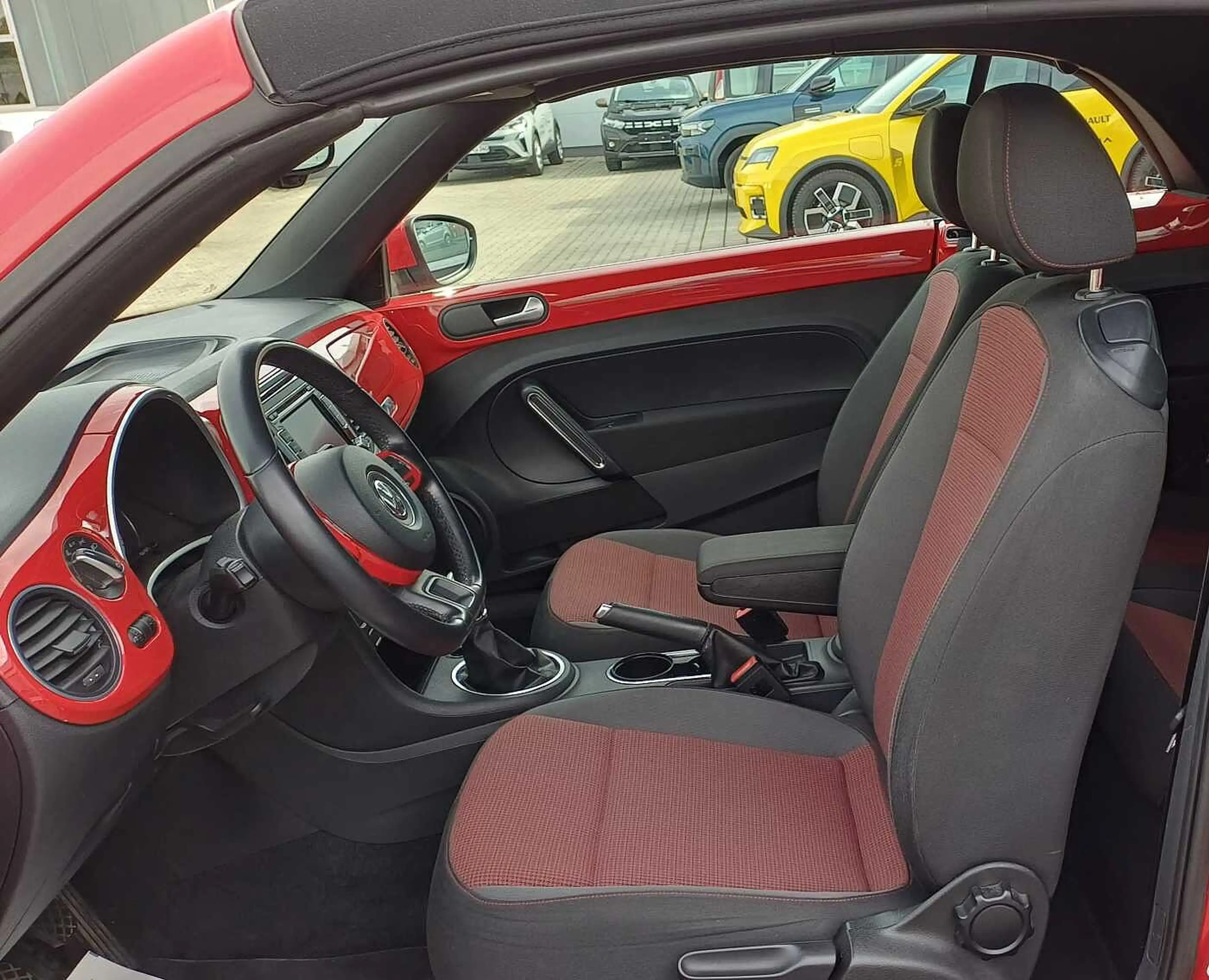 Volkswagen Beetle Cabriolet Design elektr. Verdeck, Sitzhz., — photo 12