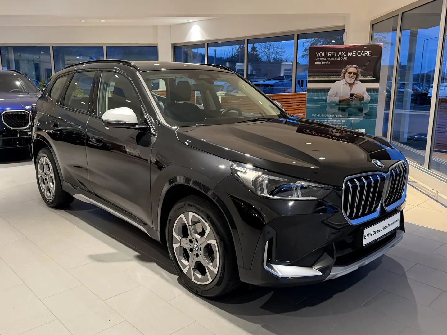 BMW X1 sDrive18i (a xLine DAB LED RFK Komfortzg. Schwarz - 2