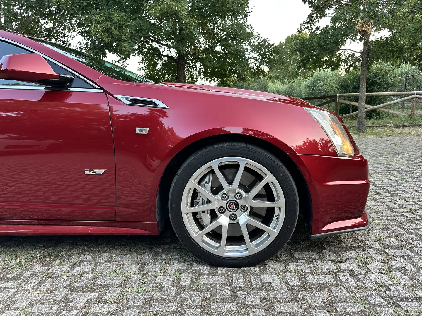 Cadillac CTS Coupe 6.2 V8 Supercharged - 2