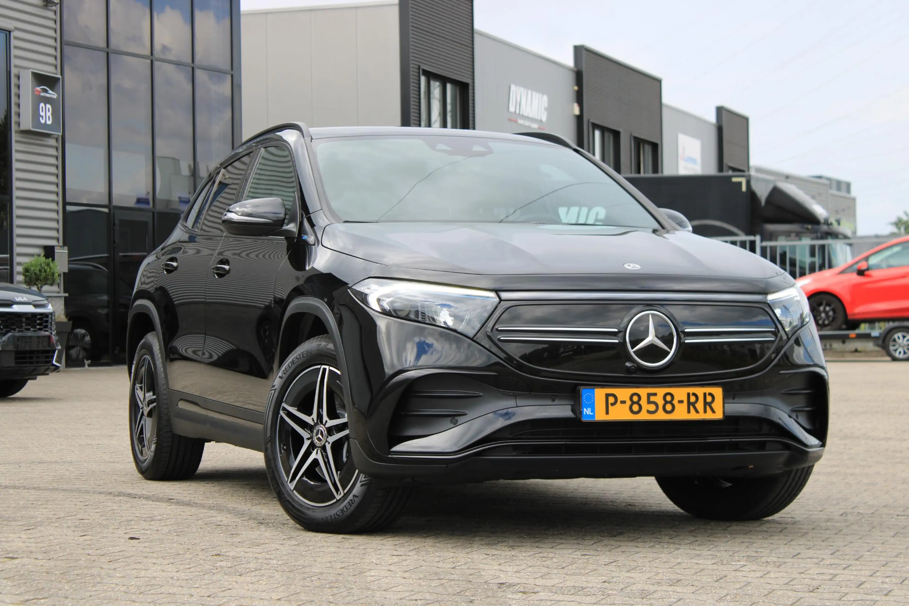 Mercedes-Benz EQA 250 AMG 95,2% SOH | Trekhaak | Distronic | Camera | Ni — photo 4