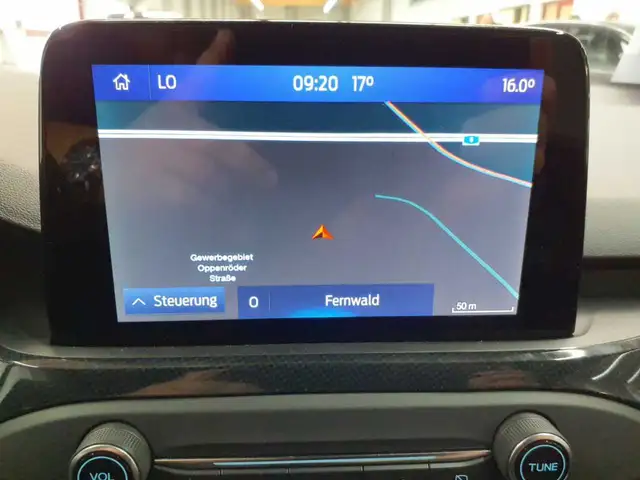 Ford Focus view 12