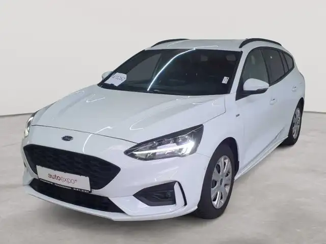 Ford Focus view 2
