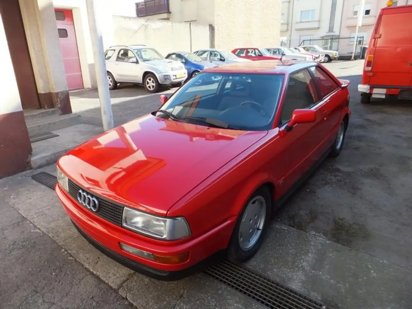 Audi Coupe Rouge - 1