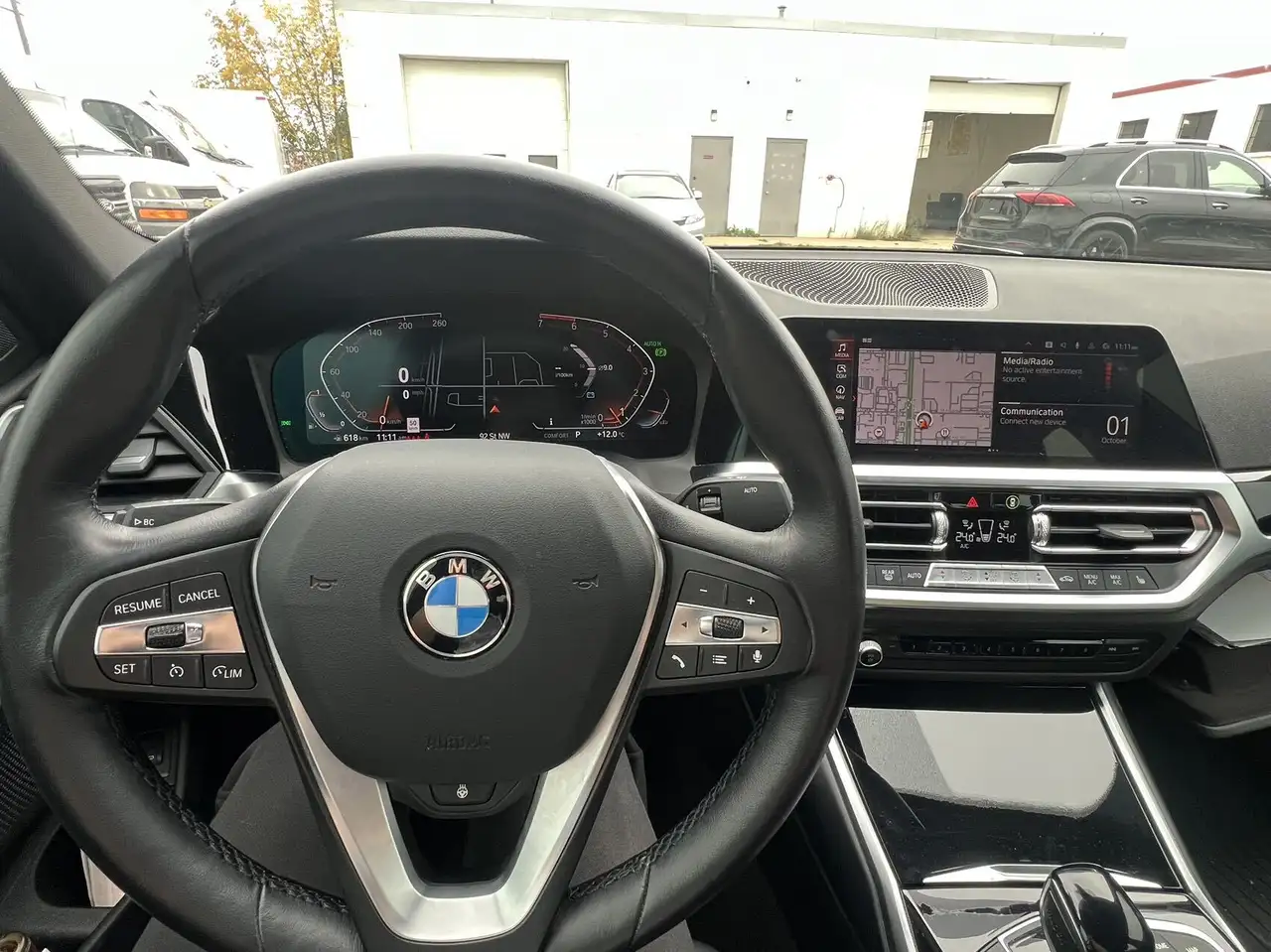 BMW 3 Series снимка BMW 3 Series