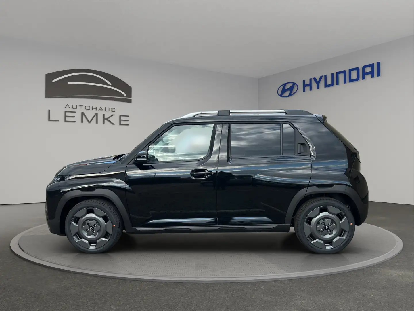 Hyundai Inster CROSS 49kWh + EFFIZIENZPAKET - SOFORT VERFÜGBAR Чёрный - 2