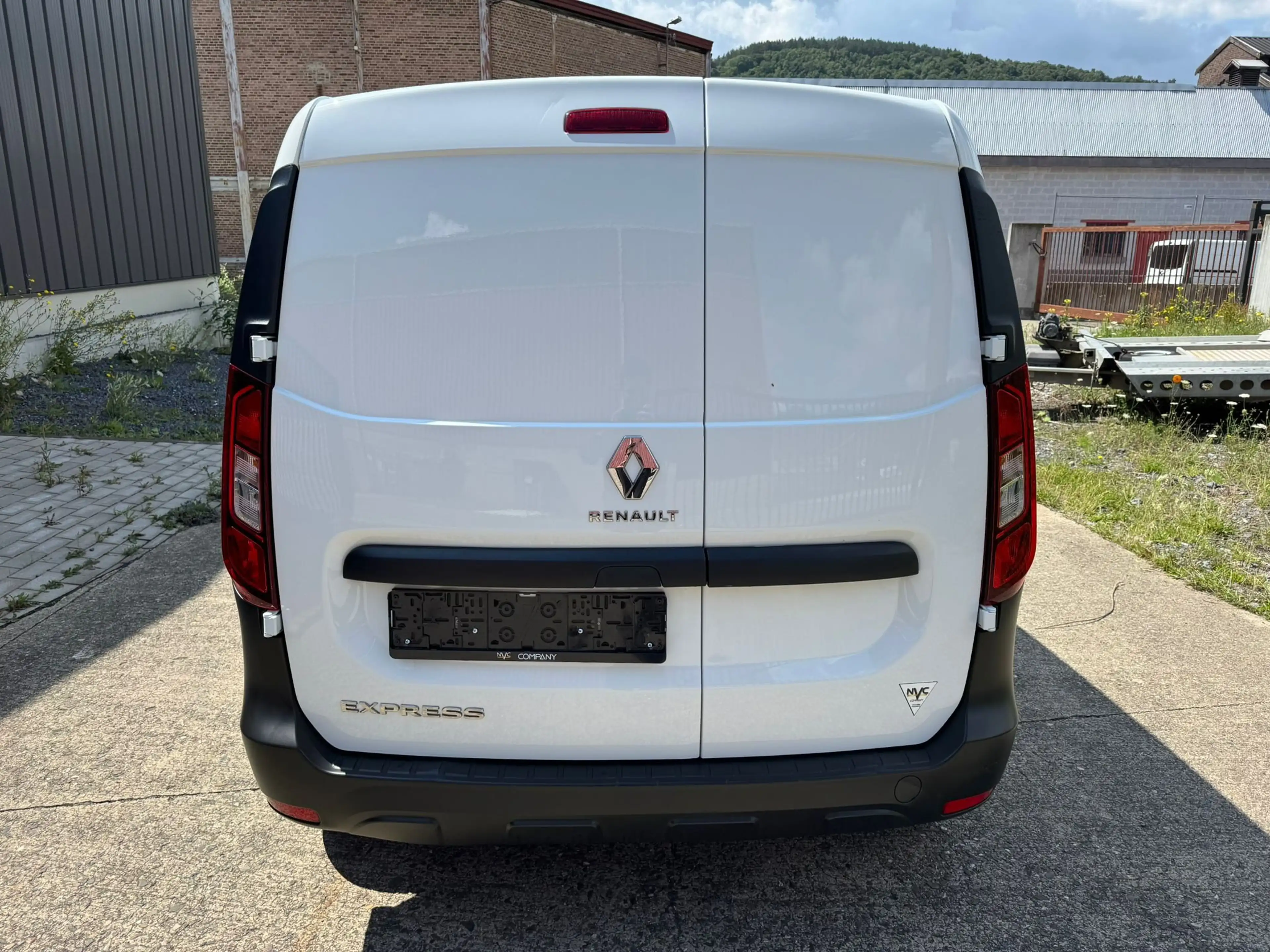 Renault Express CONFORT Cruise Control/ Phares Auto/ Volant Multi — photo 7