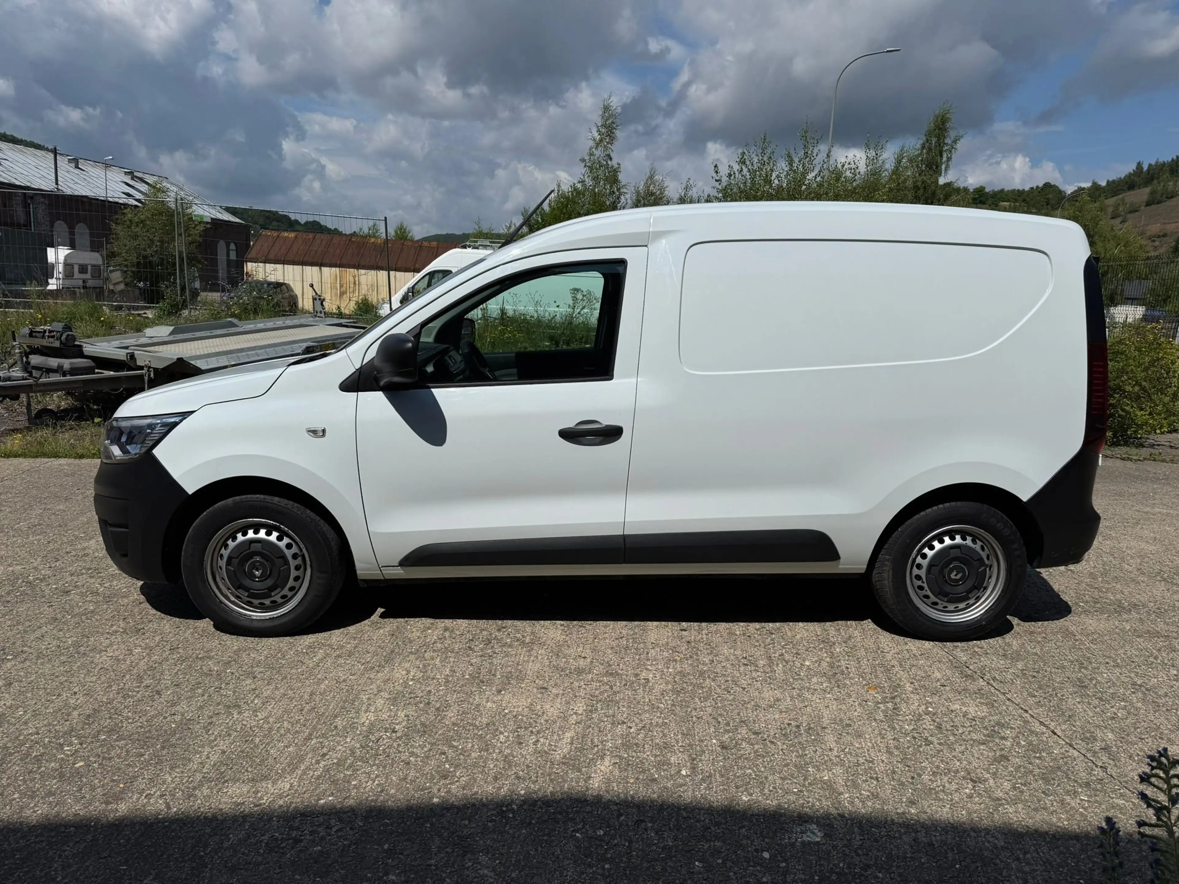 Renault Express CONFORT Cruise Control/ Phares Auto/ Volant Multi — photo 5