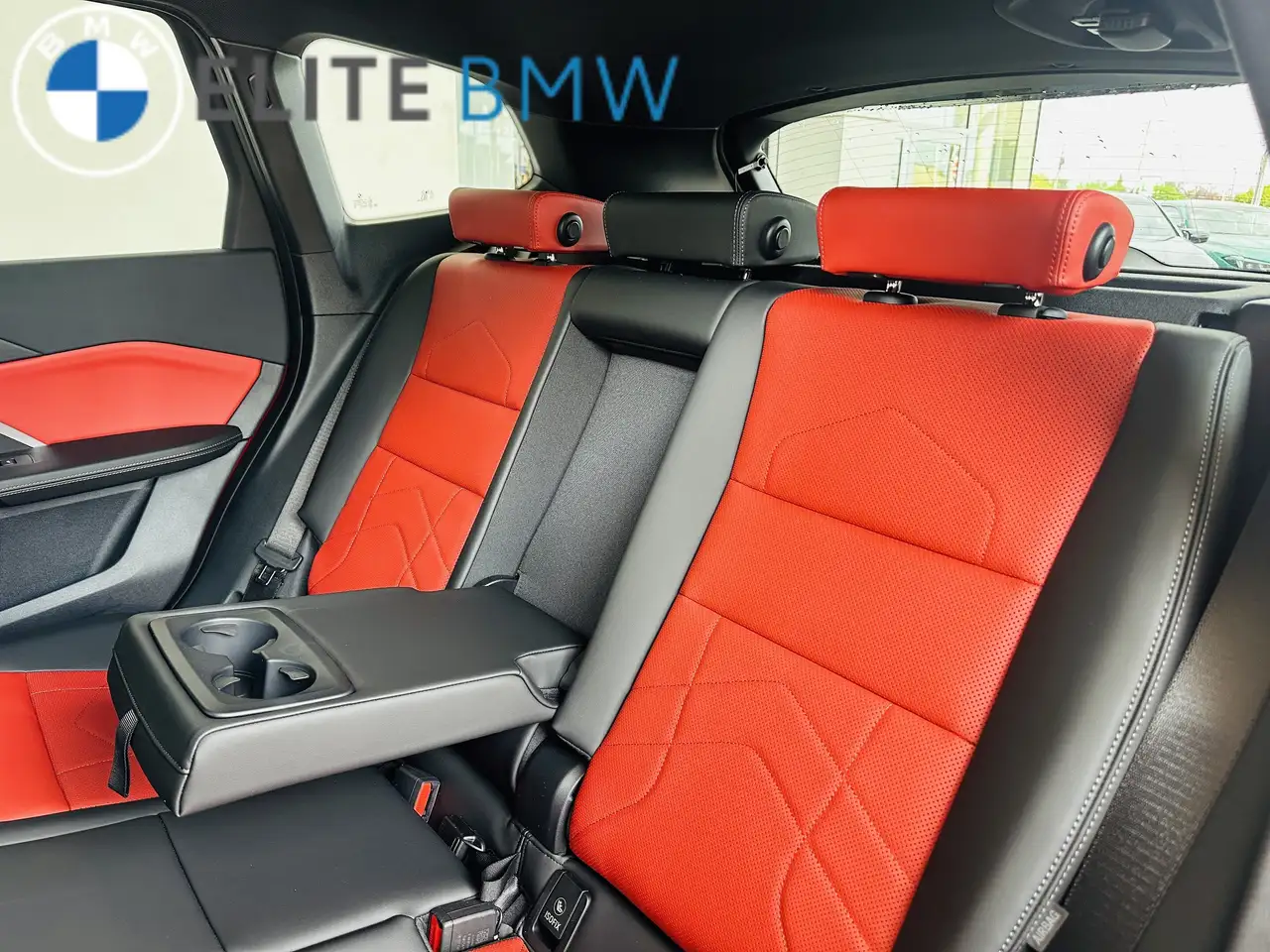 BMW X1 снимка BMW X1