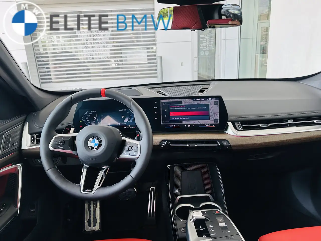 BMW X1 снимка BMW X1