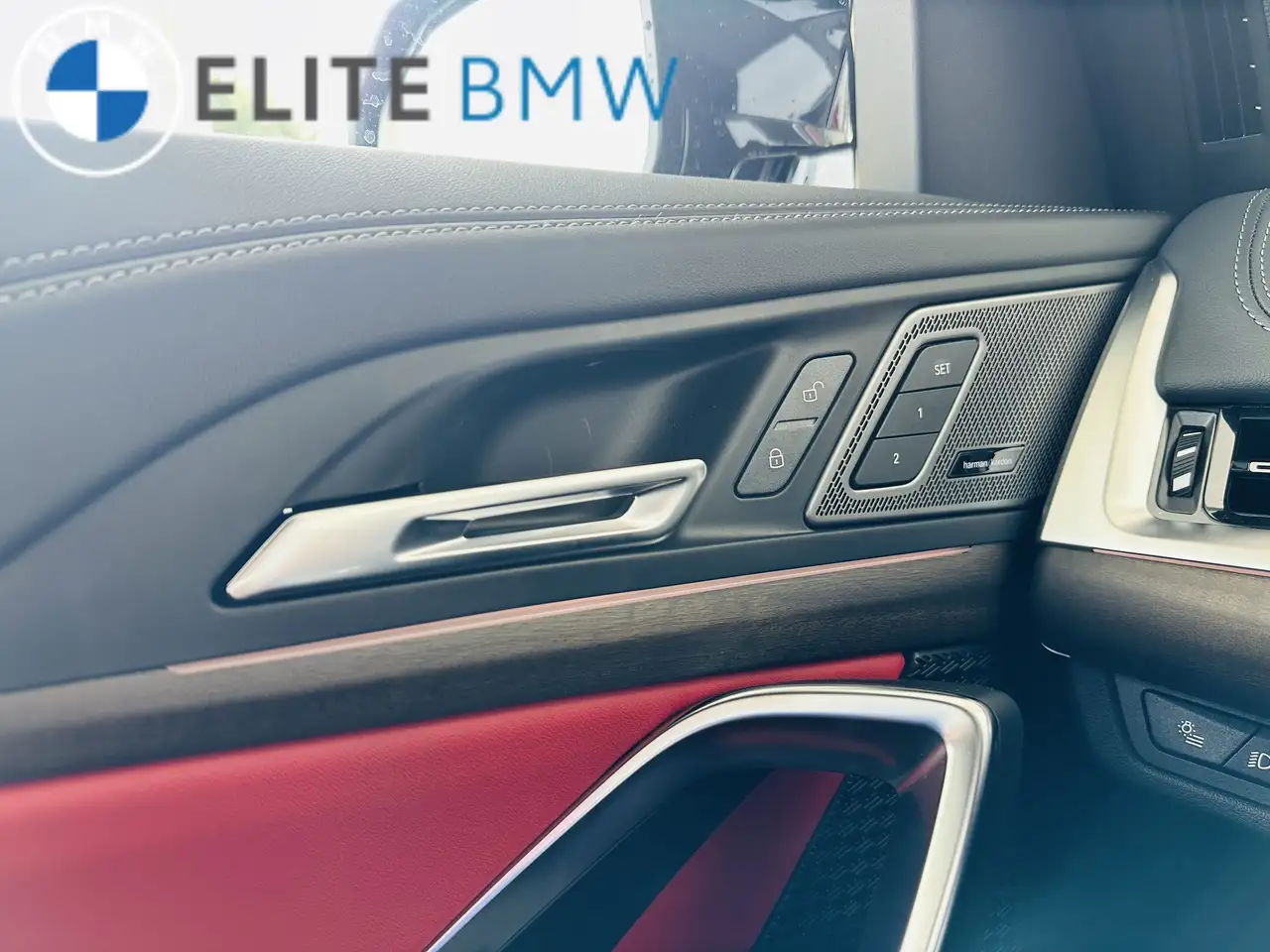 BMW X1 снимка BMW X1