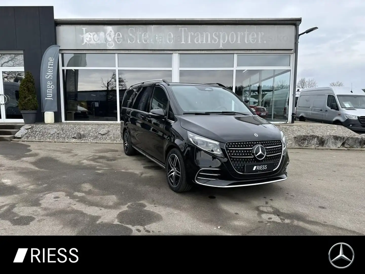 Mercedes-Benz V 300 d  AMG,ALLRAD,AIRMATIC,STANDHEIZUNG,LED Schwarz - 1