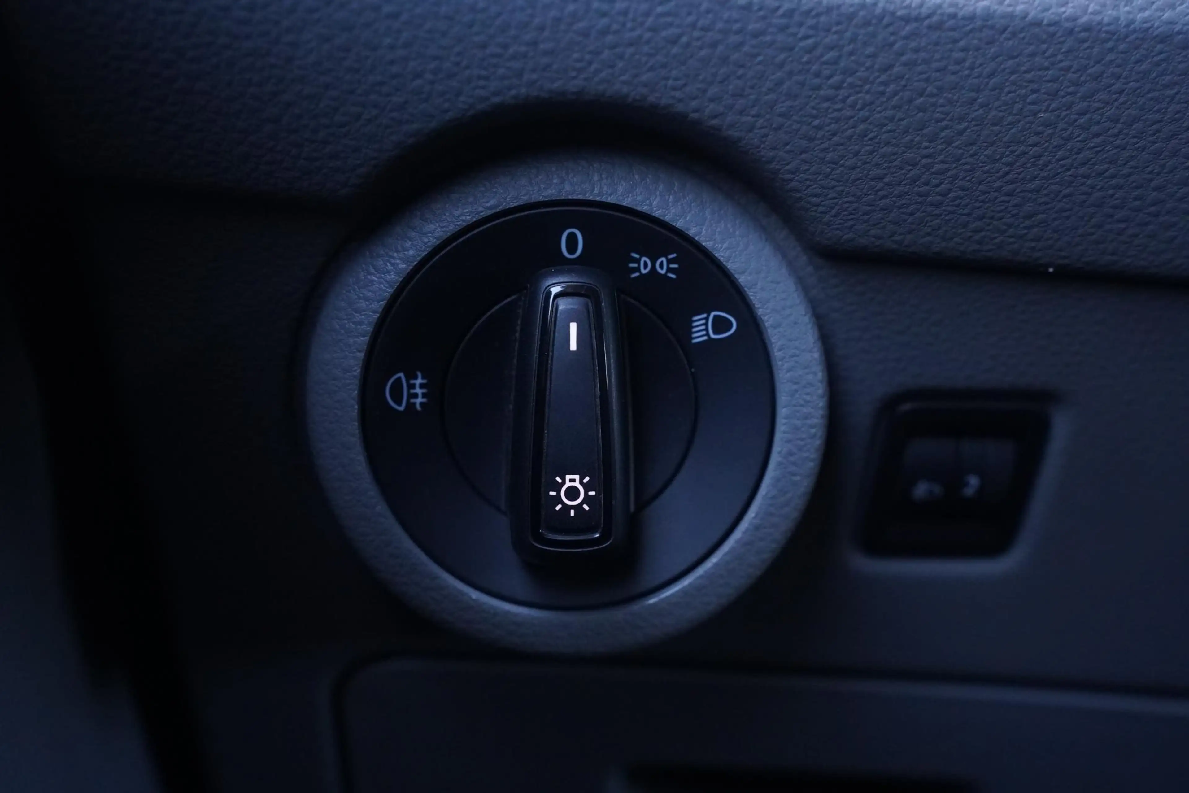 Volkswagen T6.1 Transporter 2.0 TDI 110 pk L1H1 Airco, Camera Apple Carplay, L — photo 36