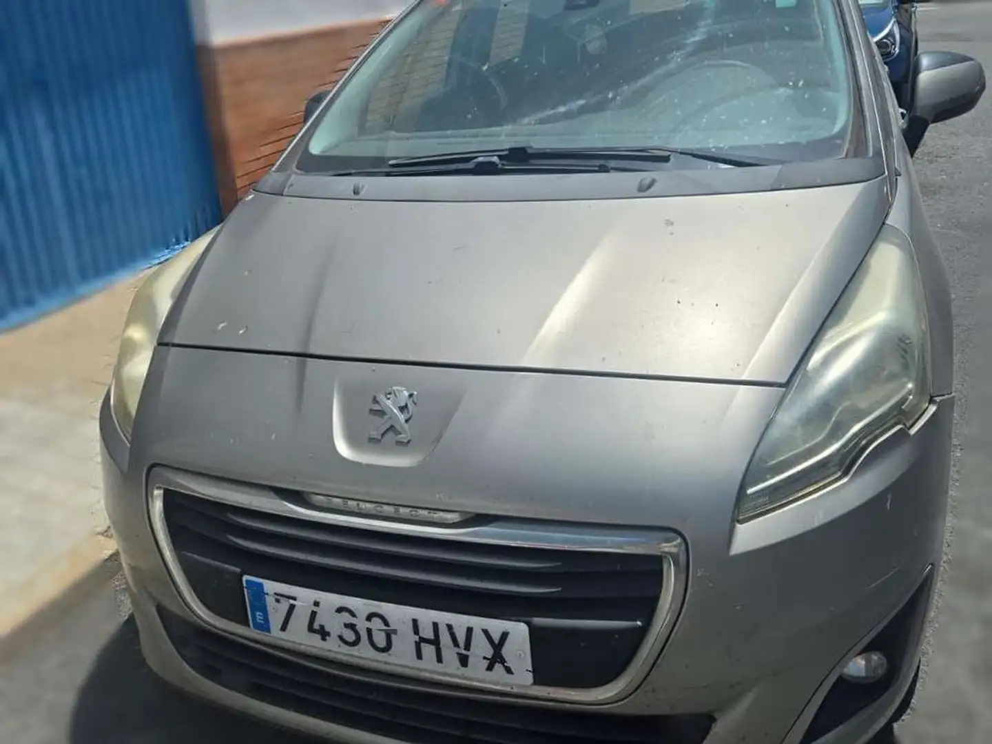 Peugeot 5008 1.6HDI Style 115 Beige - 1