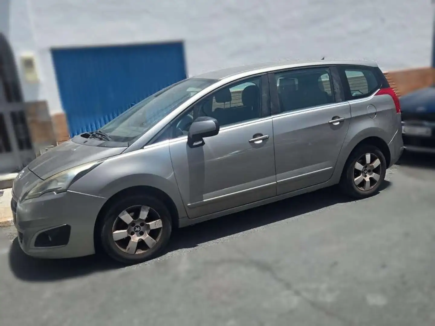 Peugeot 5008 1.6HDI Style 115 Beige - 2