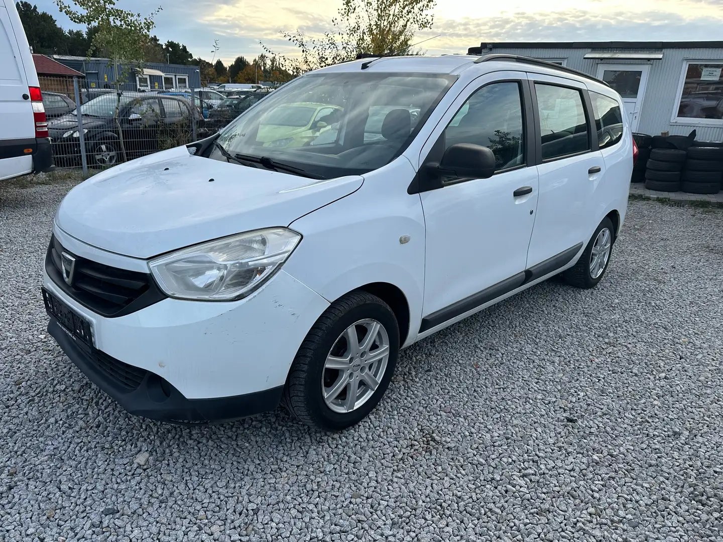 Dacia Lodgy Ambiance Weiß - 2
